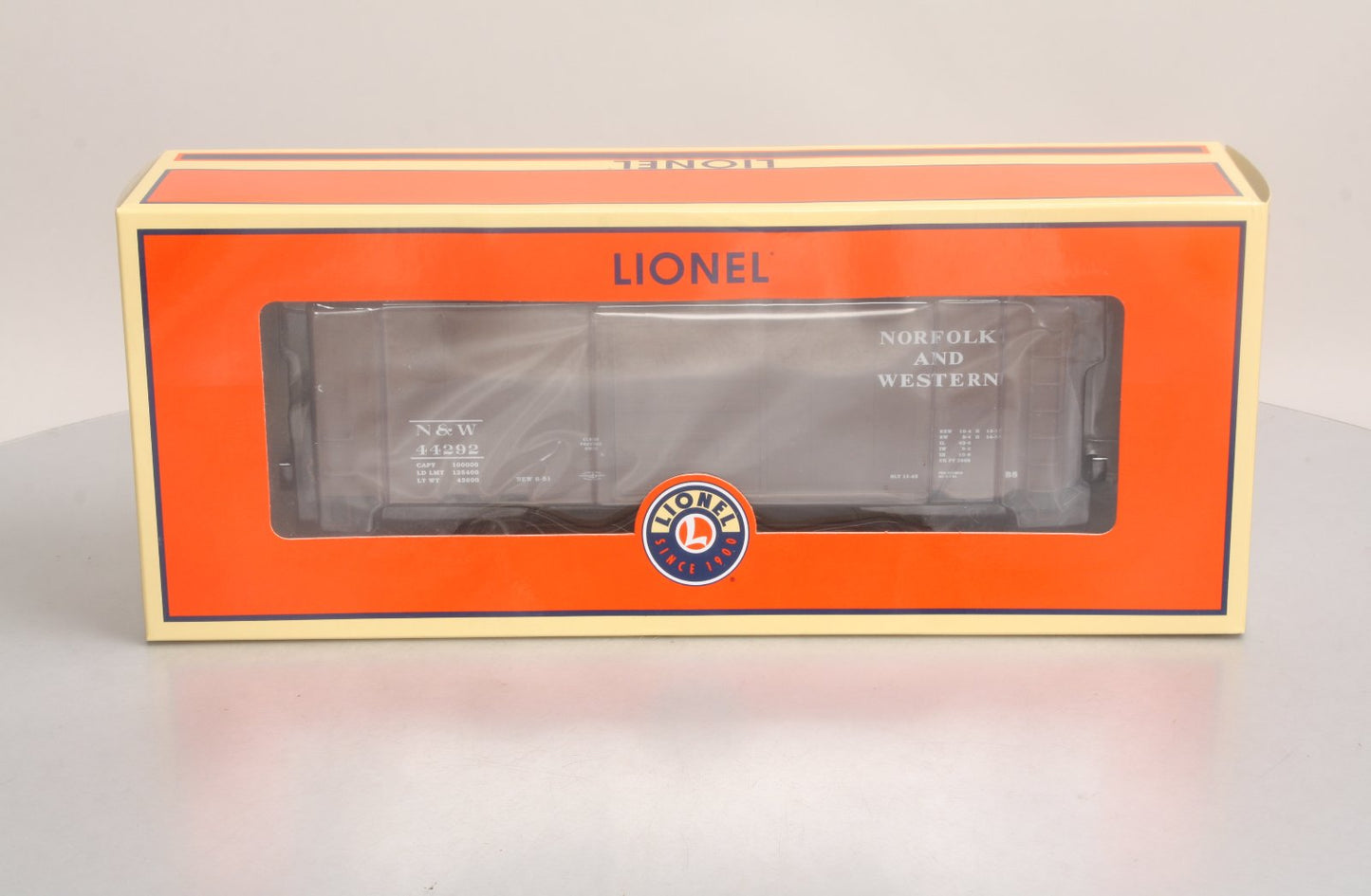Lionel 6-82147 O Norfolk & Western 40' PS-1 Boxcar #44292 Ready to Run - 3-Rail