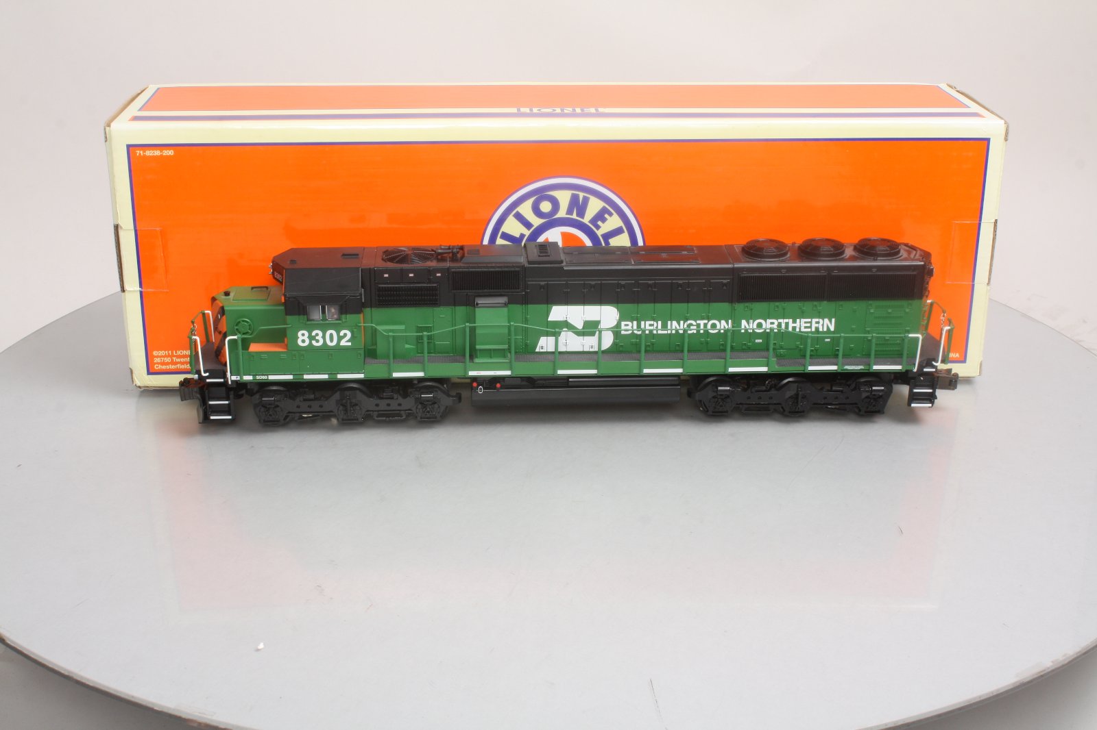 Lionel 6-28363 O Gauge Burlington Northern SD60 Diesel Locomotive #8302
