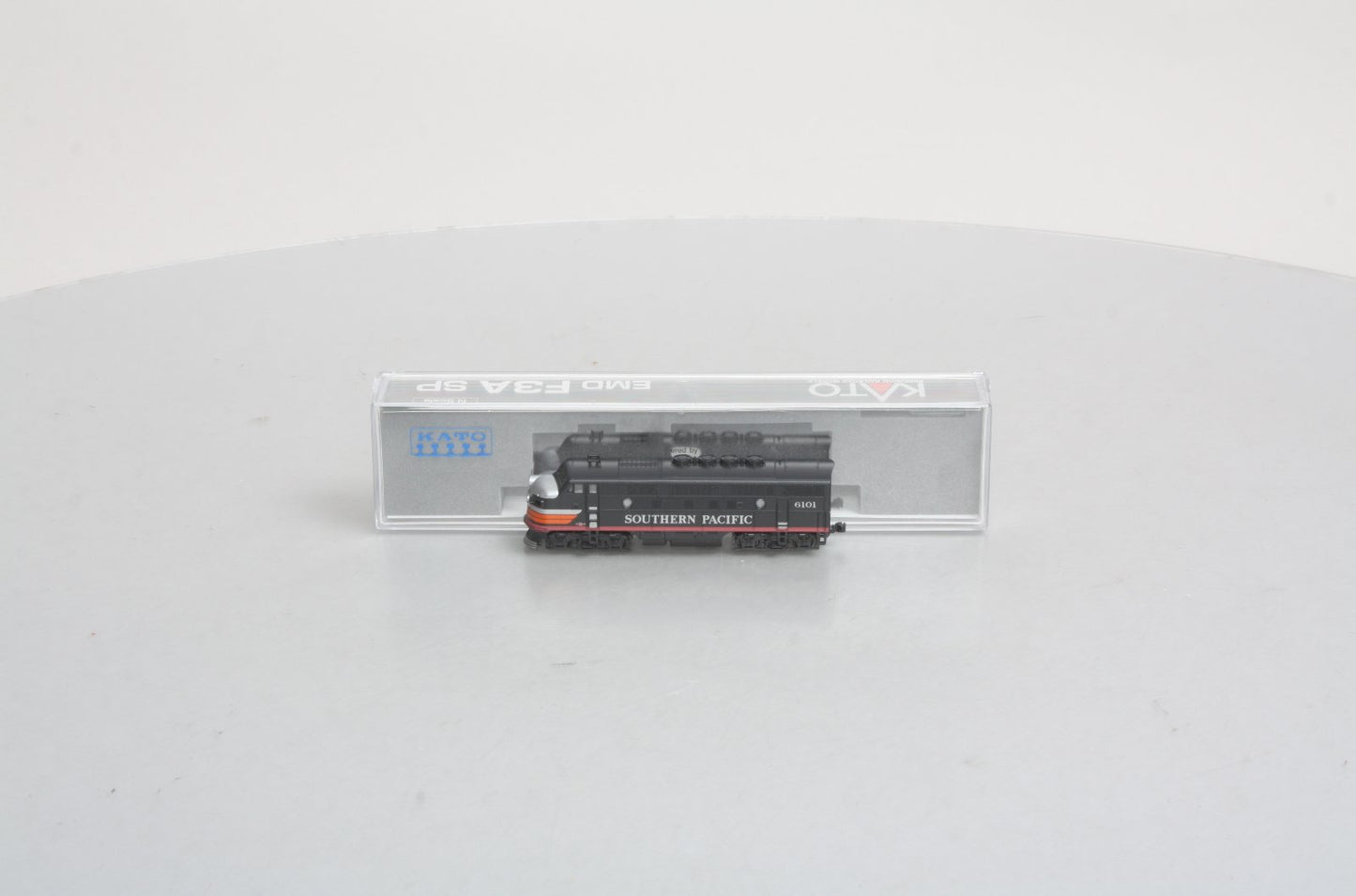 Kato 176-1115-1 N SP Black Widow F3A Diesel Locomotive #6101 with Kobo DCC