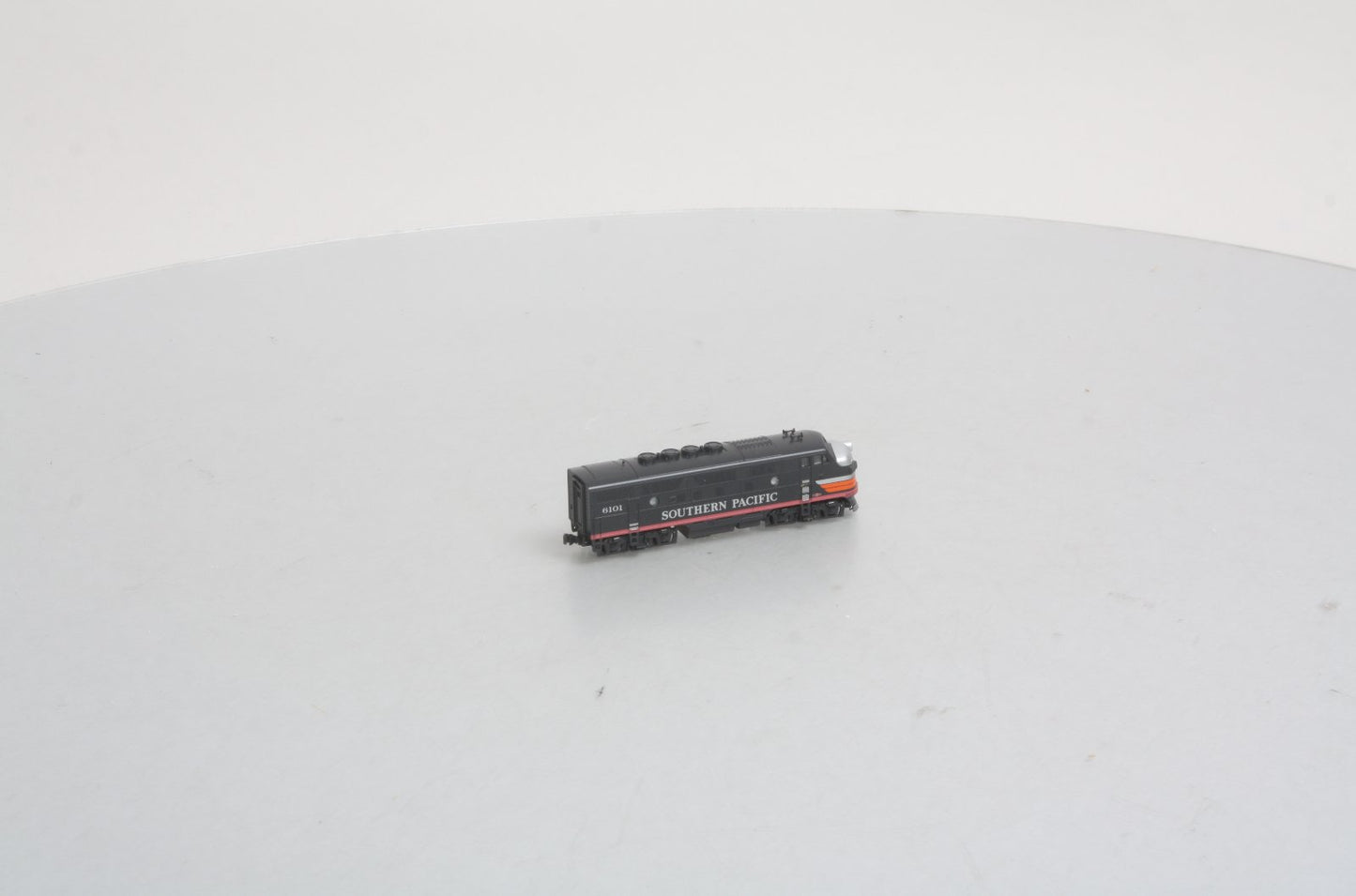 Kato 176-1115-1 N SP Black Widow F3A Diesel Locomotive #6101 with Kobo DCC
