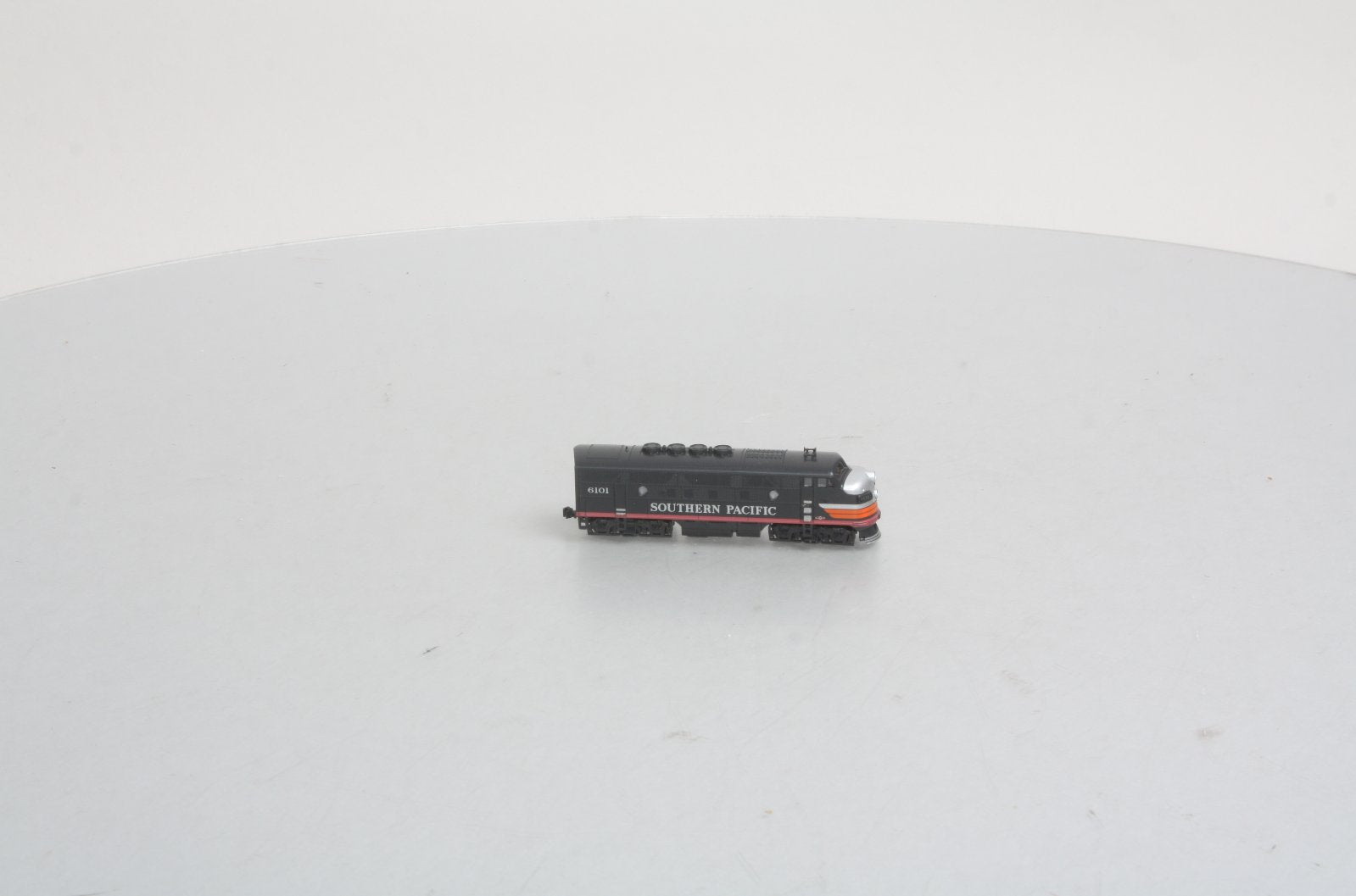 Kato 176-1115-1 N SP Black Widow F3A Diesel Locomotive #6101 with Kobo DCC