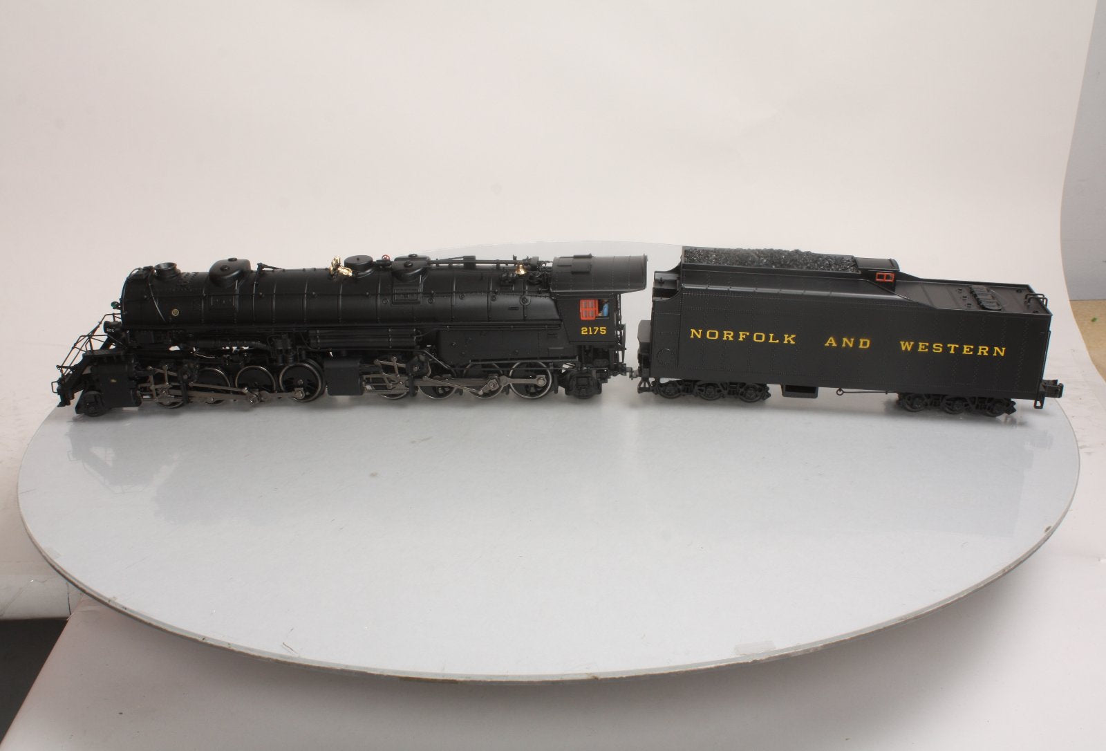 Lionel 682341O Norfolk & Western Y6B Steam Locomotive #2175