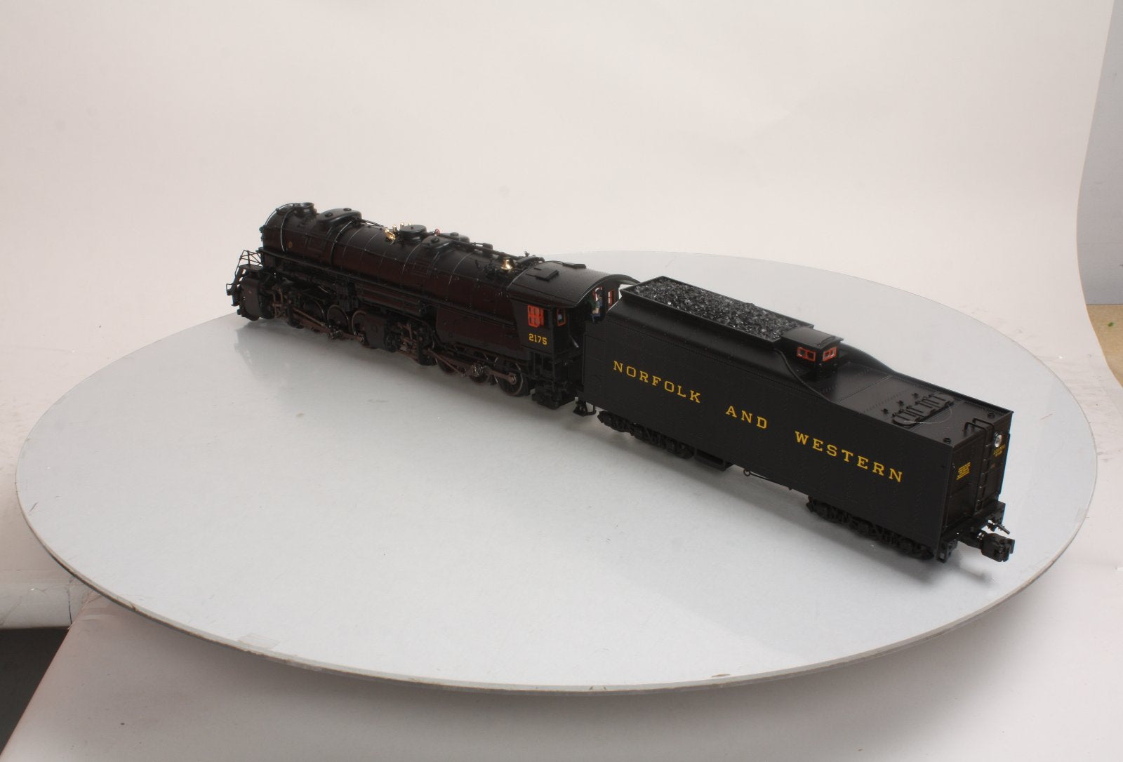 Lionel 682341O Norfolk & Western Y6B Steam Locomotive #2175