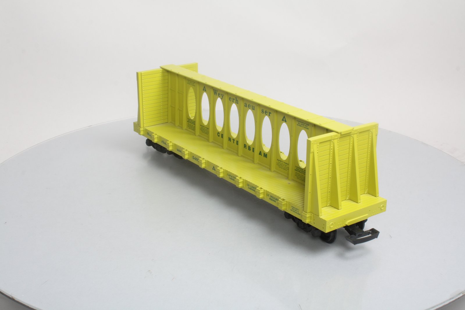 USA Trains 17403 G Weyerhaeuser Centerbeam Flatcar