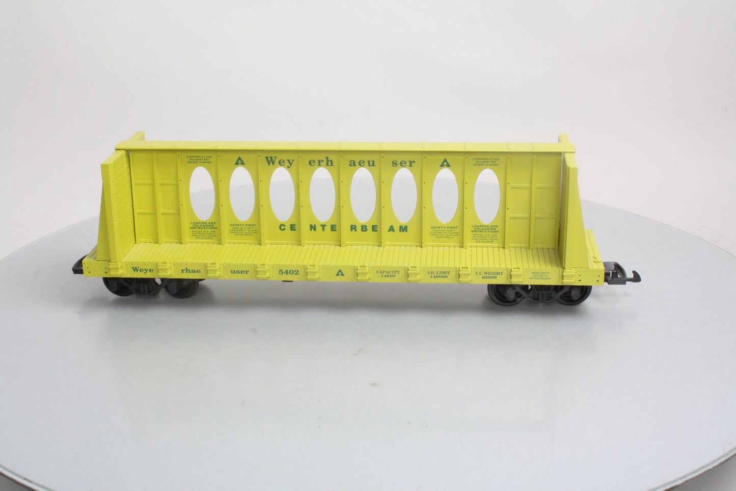 USA Trains 17403 G Weyerhaeuser Centerbeam Flatcar