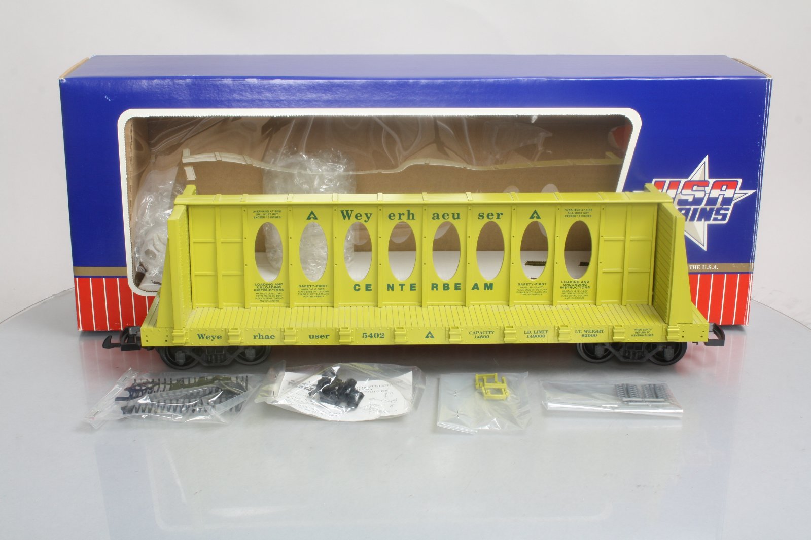 USA Trains 17403 G Weyerhaeuser Centerbeam Flatcar