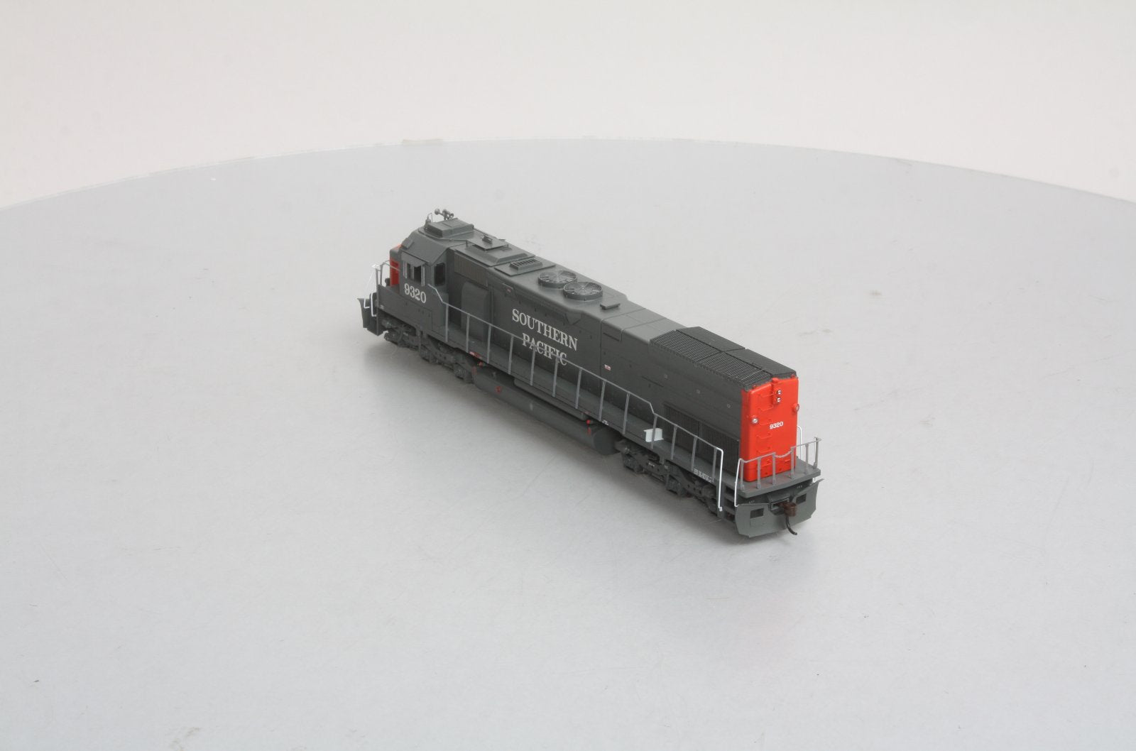 Athearn 88753 HO Scale Southern Pacific SD45T-2 Diesel Locomotive