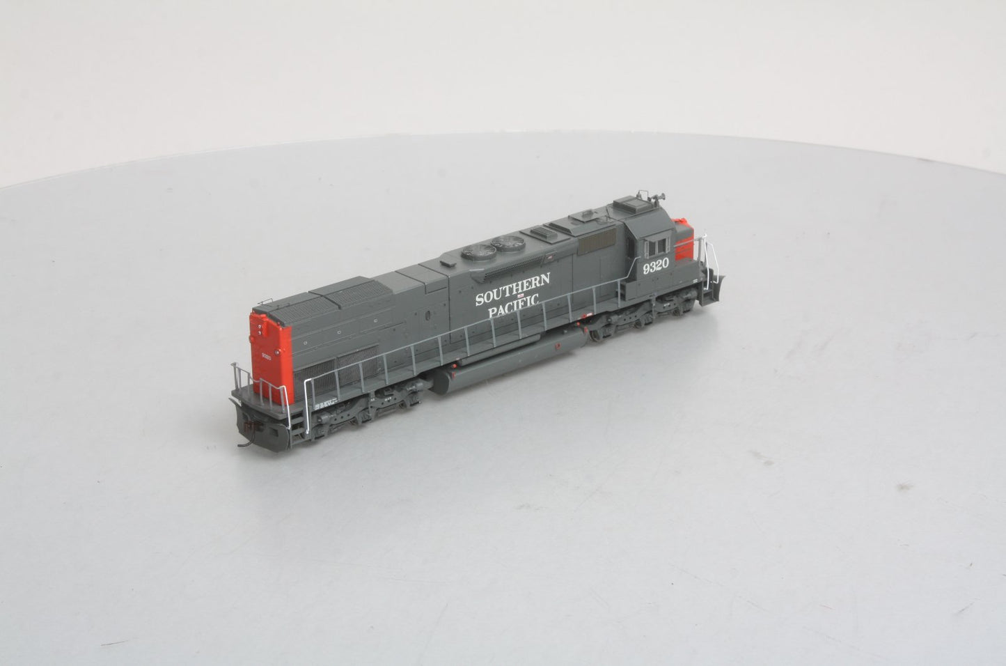 Athearn 88753 HO Scale Southern Pacific SD45T-2 Diesel Locomotive