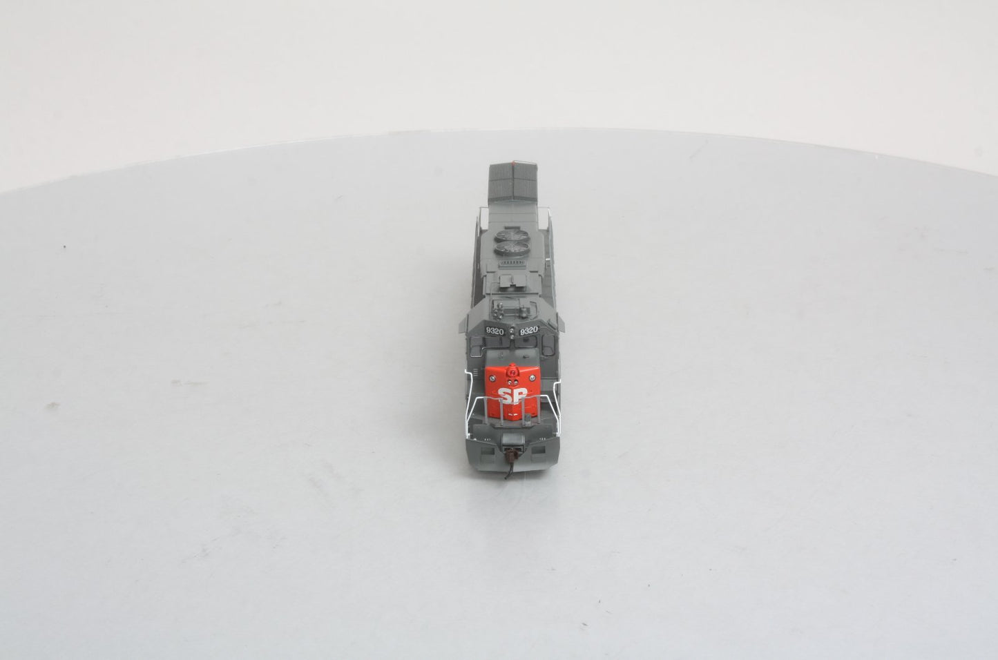 Athearn 88753 HO Scale Southern Pacific SD45T-2 Diesel Locomotive