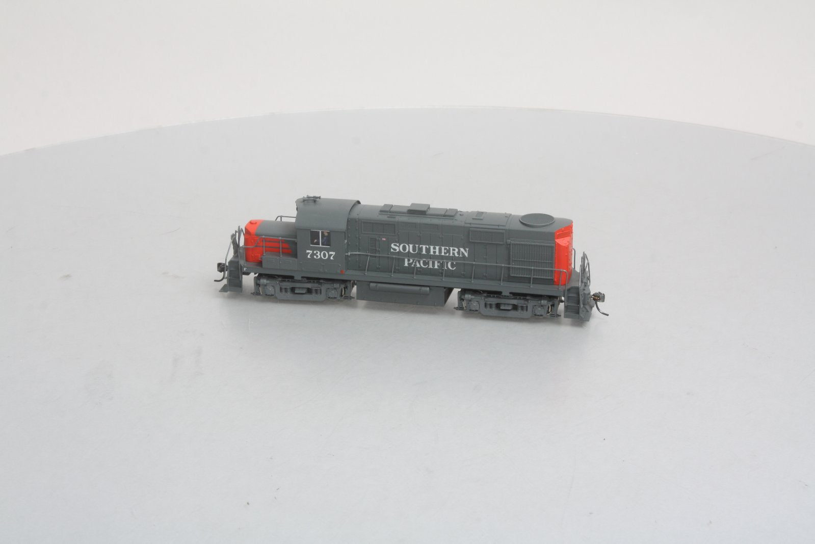 Atlas 10000569 HO Scale Southern Pacific RS-32 Diesel Locomotive #7307
