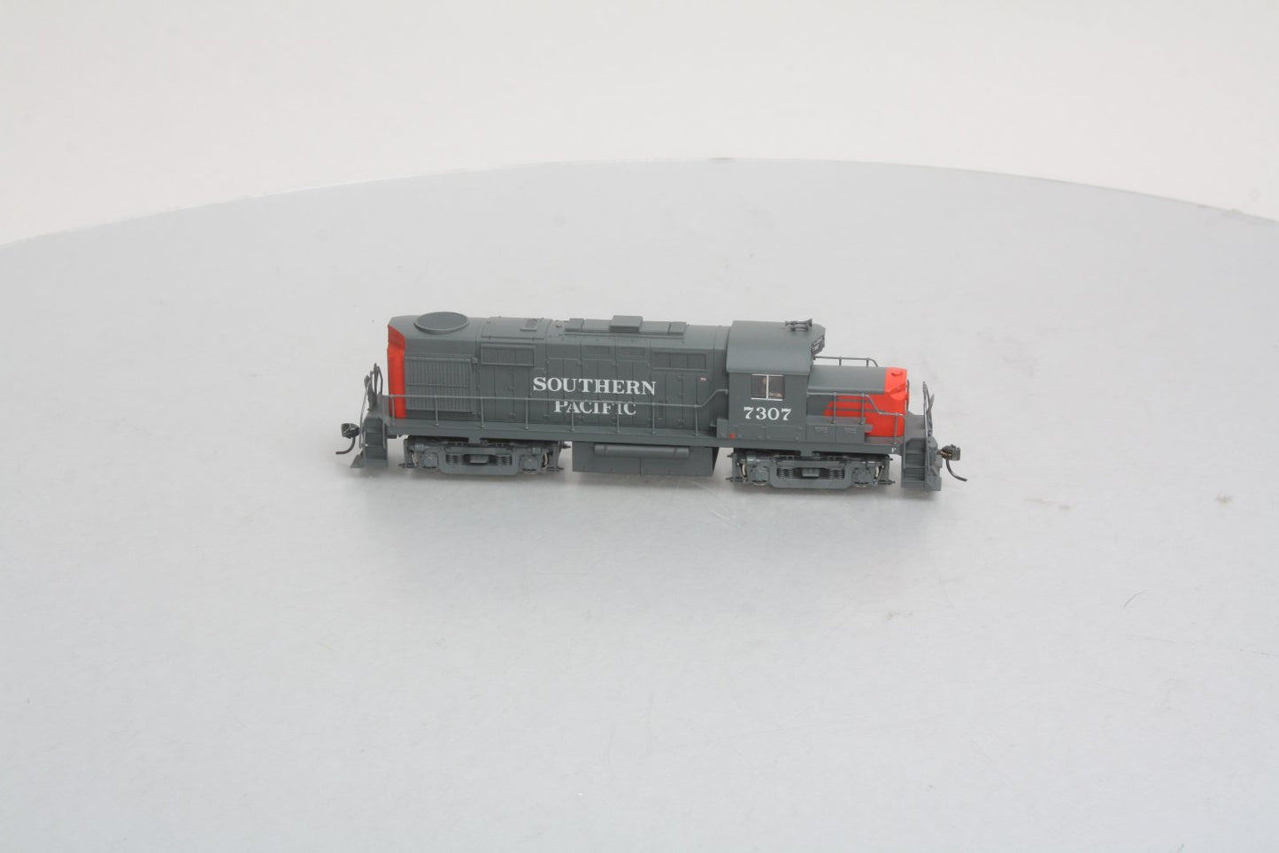 Atlas 10000569 HO Scale Southern Pacific RS-32 Diesel Locomotive #7307