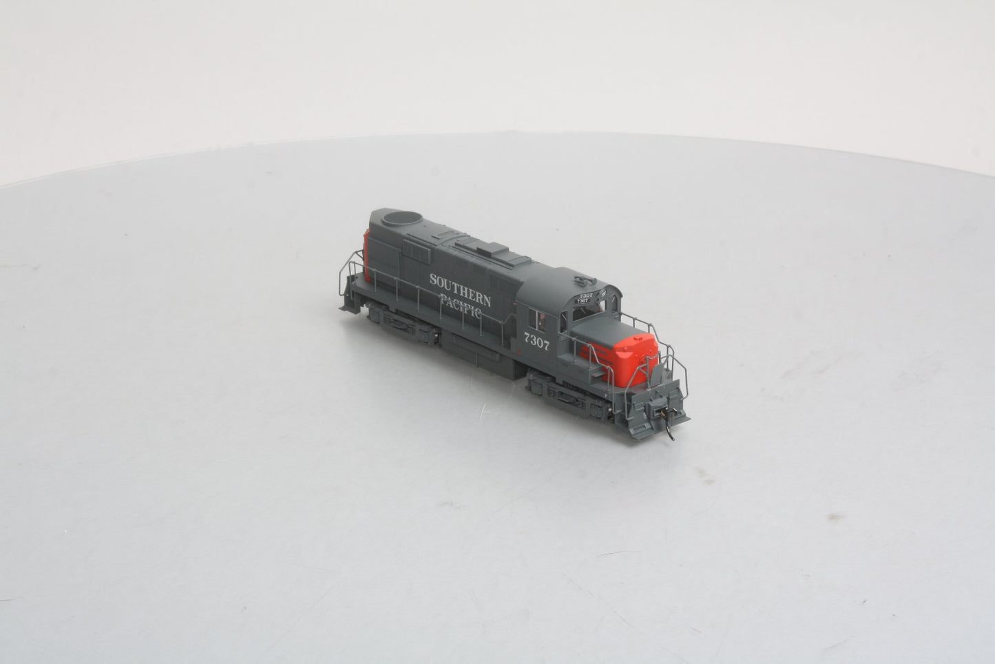 Atlas 10000569 HO Scale Southern Pacific RS-32 Diesel Locomotive #7307