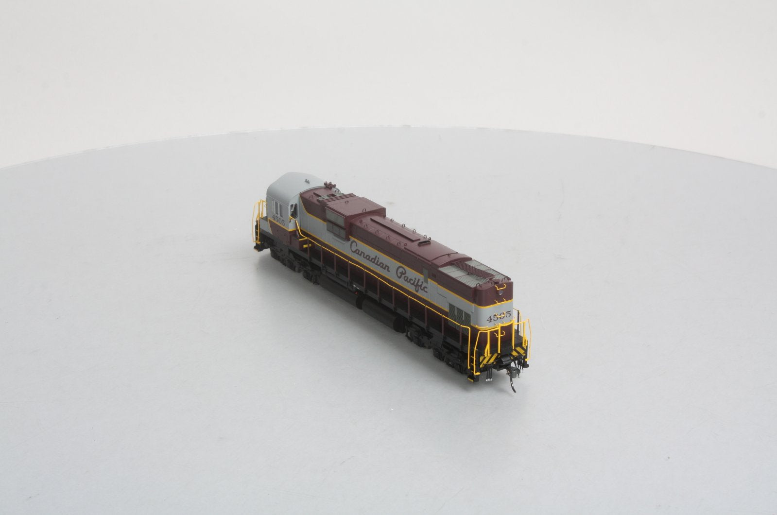 Bowser 23720 HO Scale Canadian Pacific Diesel Locomotive MLW C630M #4505