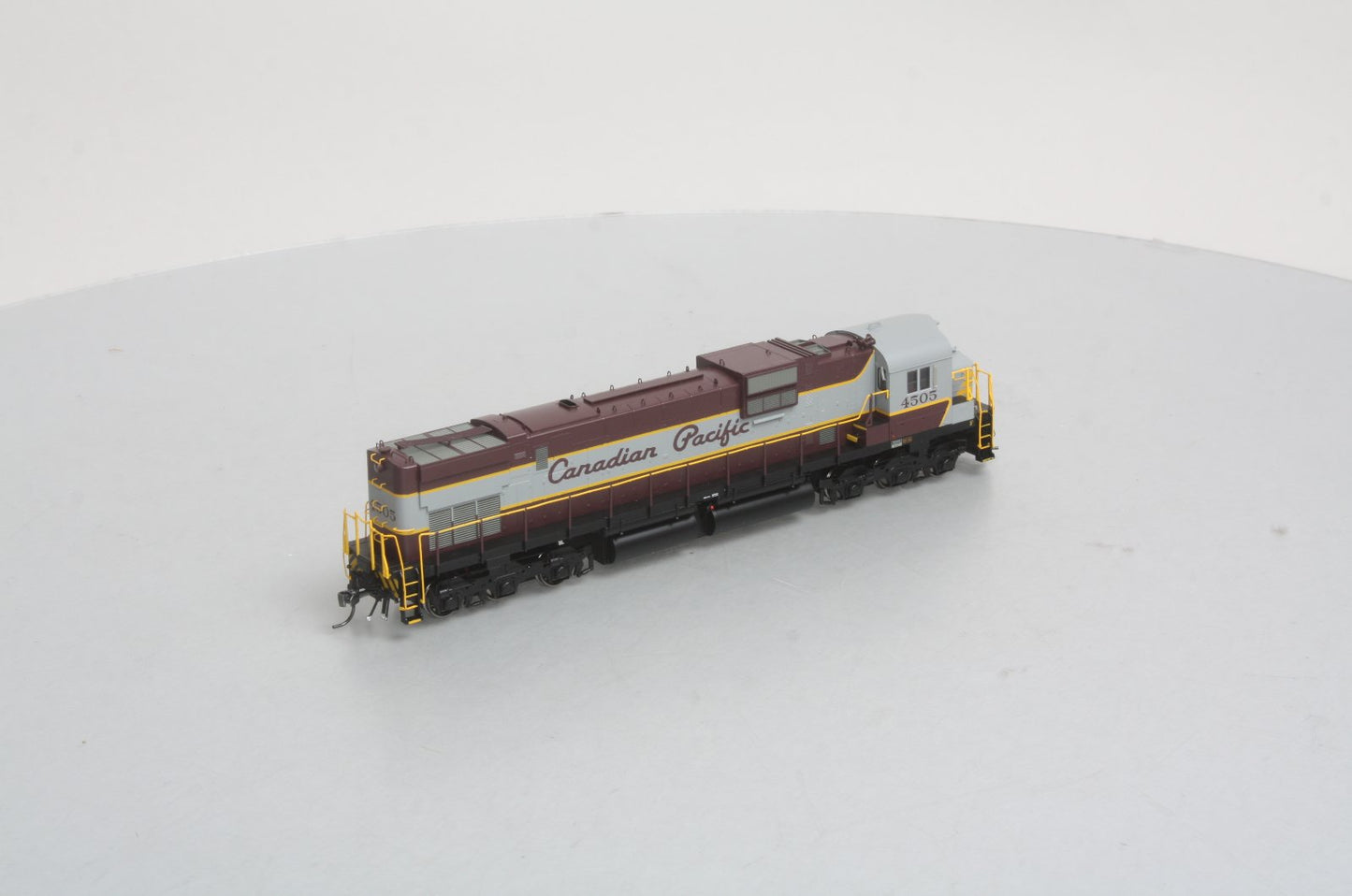 Bowser 23720 HO Scale Canadian Pacific Diesel Locomotive MLW C630M #4505