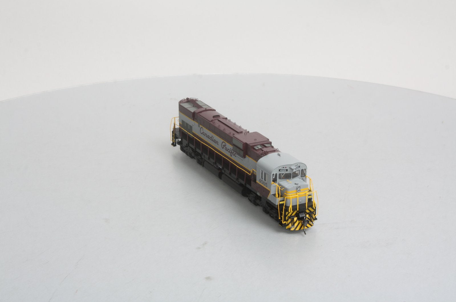 Bowser 23720 HO Scale Canadian Pacific Diesel Locomotive MLW C630M #4505