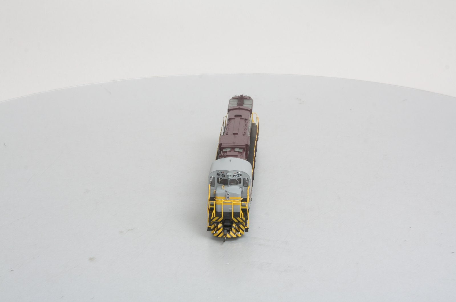 Bowser 23720 HO Scale Canadian Pacific Diesel Locomotive MLW C630M #4505