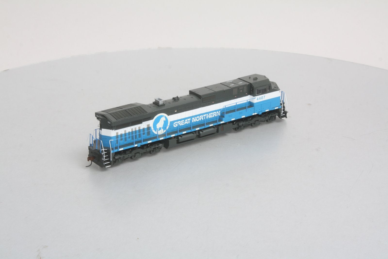 Athearn 77947 HO Great Northern C44-9W Diesel Locomotive #4407