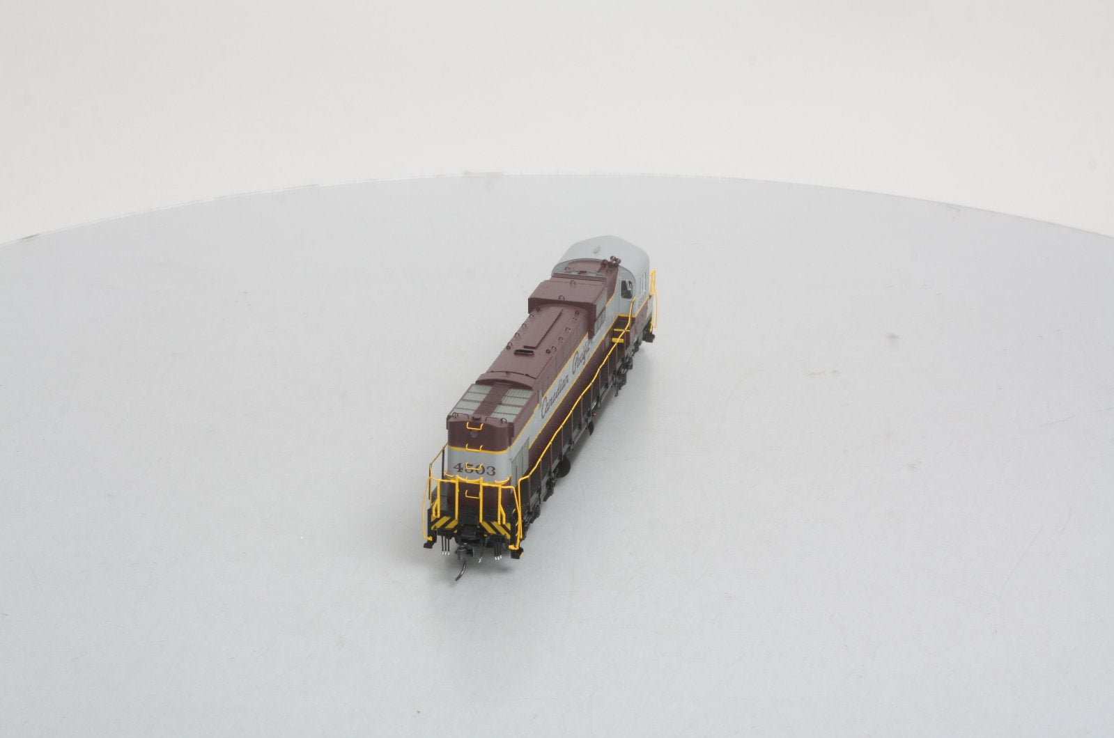 Bowser 23719 HO Scale Canadian Pacific MLW C630M Diesel Locomotive