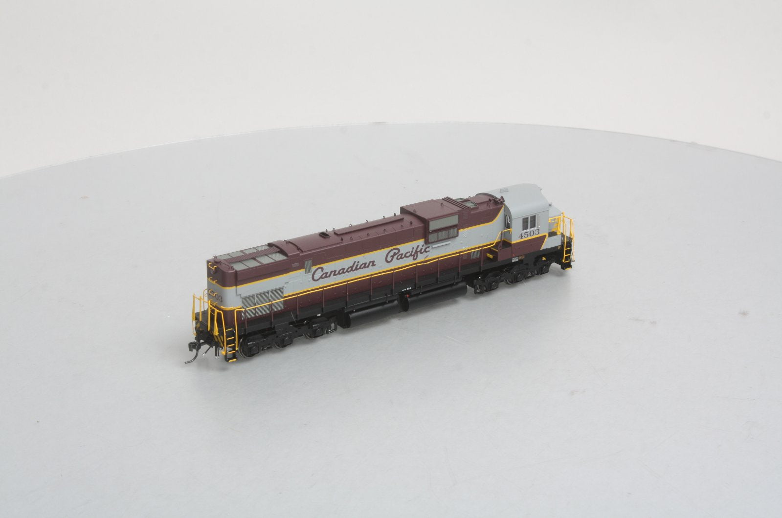 Bowser 23719 HO Scale Canadian Pacific MLW C630M Diesel Locomotive
