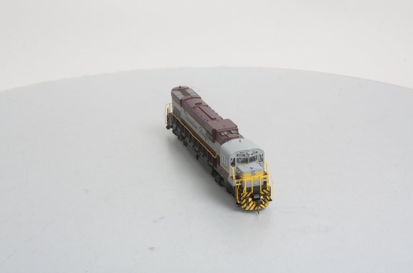 Bowser 23719 HO Scale Canadian Pacific MLW C630M Diesel Locomotive