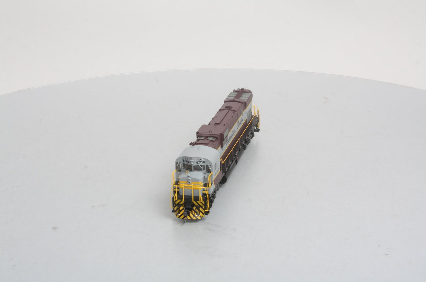 Bowser 23719 HO Scale Canadian Pacific MLW C630M Diesel Locomotive