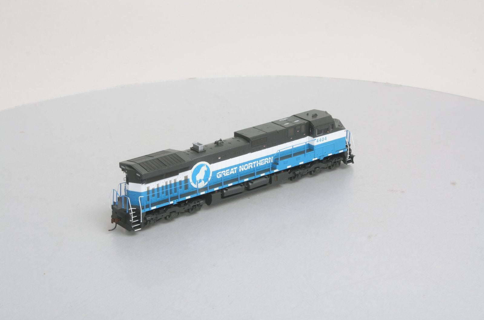 Athearn 77946 HO Scale Great Northern C44-9W Diesel Locomotive #4404