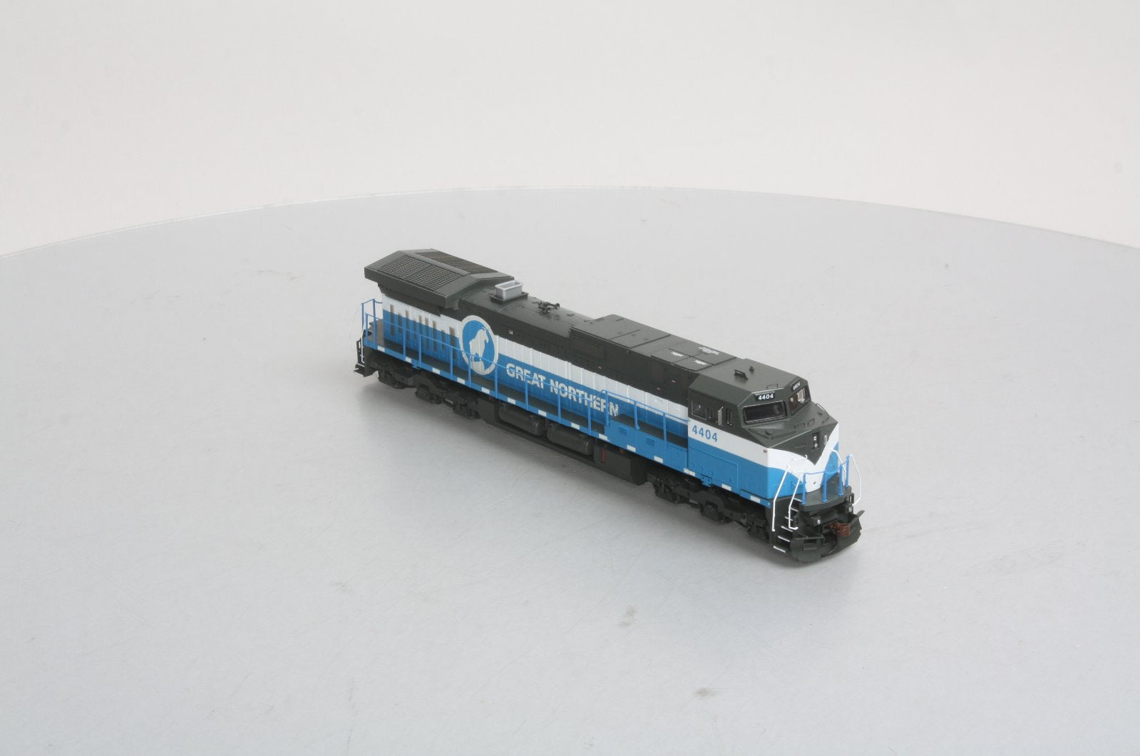 Athearn 77946 HO Scale Great Northern C44-9W Diesel Locomotive #4404
