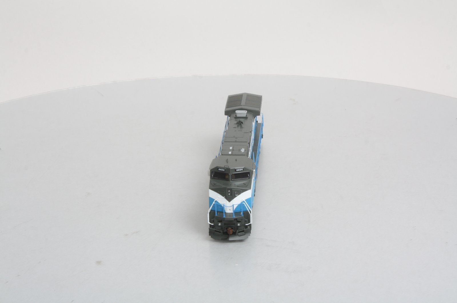 Athearn 77946 HO Scale Great Northern C44-9W Diesel Locomotive #4404
