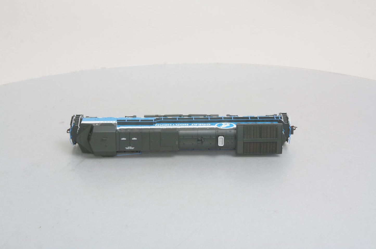 Athearn 77946 HO Scale Great Northern C44-9W Diesel Locomotive #4404