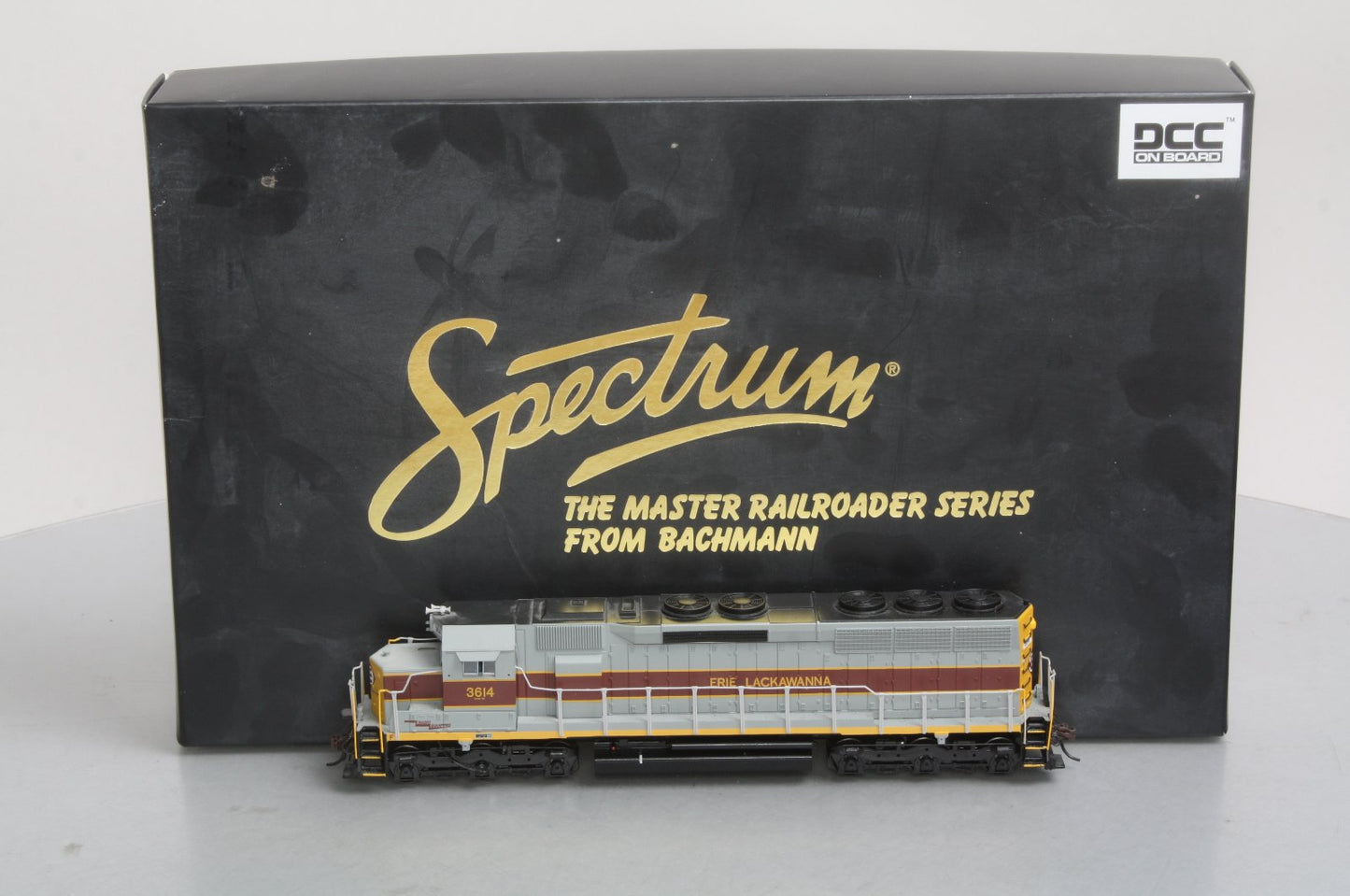 Bachmann 82712 HO Scale Erie Lackawanna SD-45 Diesel Locomotive #3614 w/ DCC