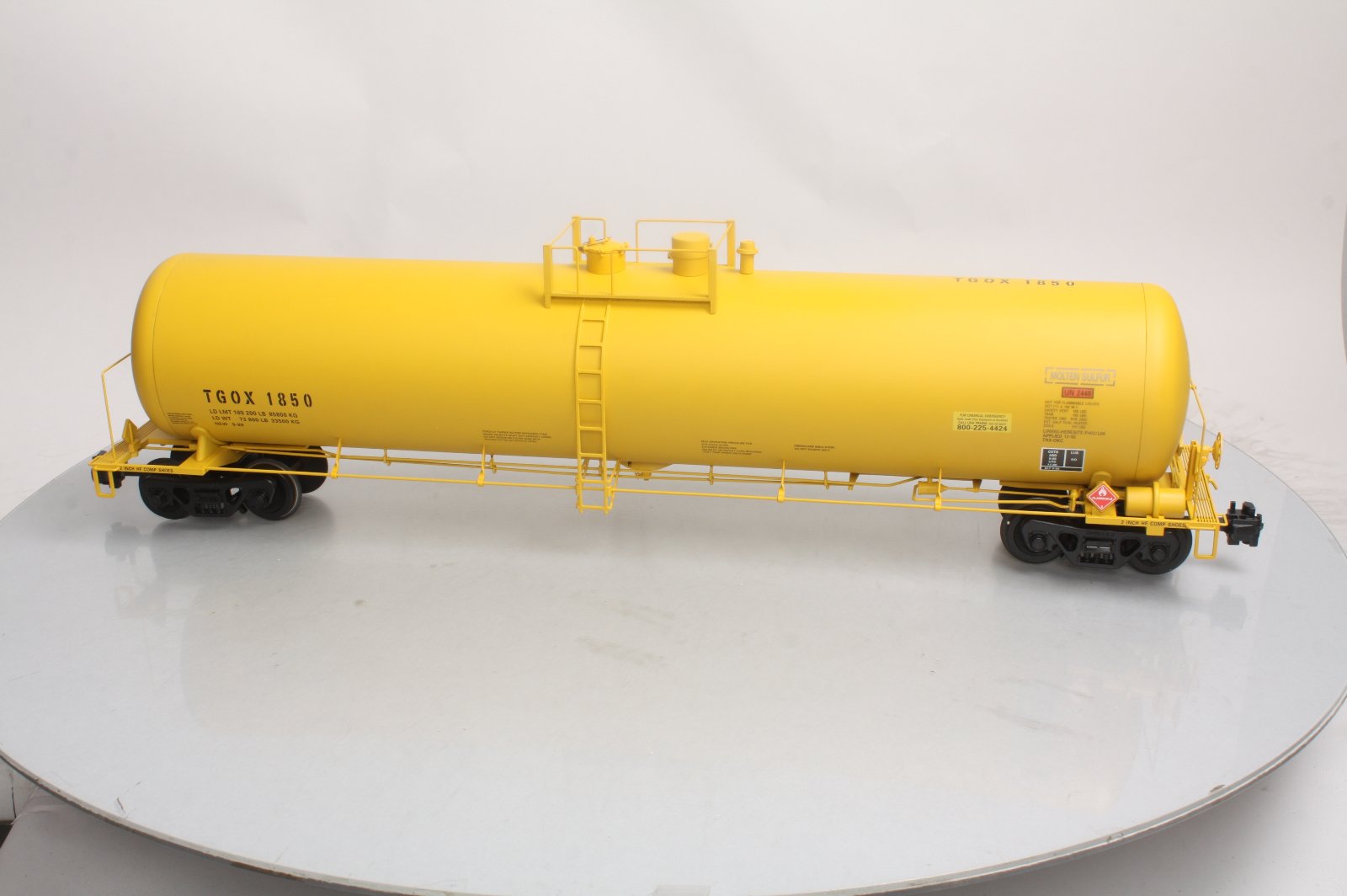 USA Trains R15169 G U.S. Rail Leasing Modern Tank Car w/Extruded Aluminum #1845