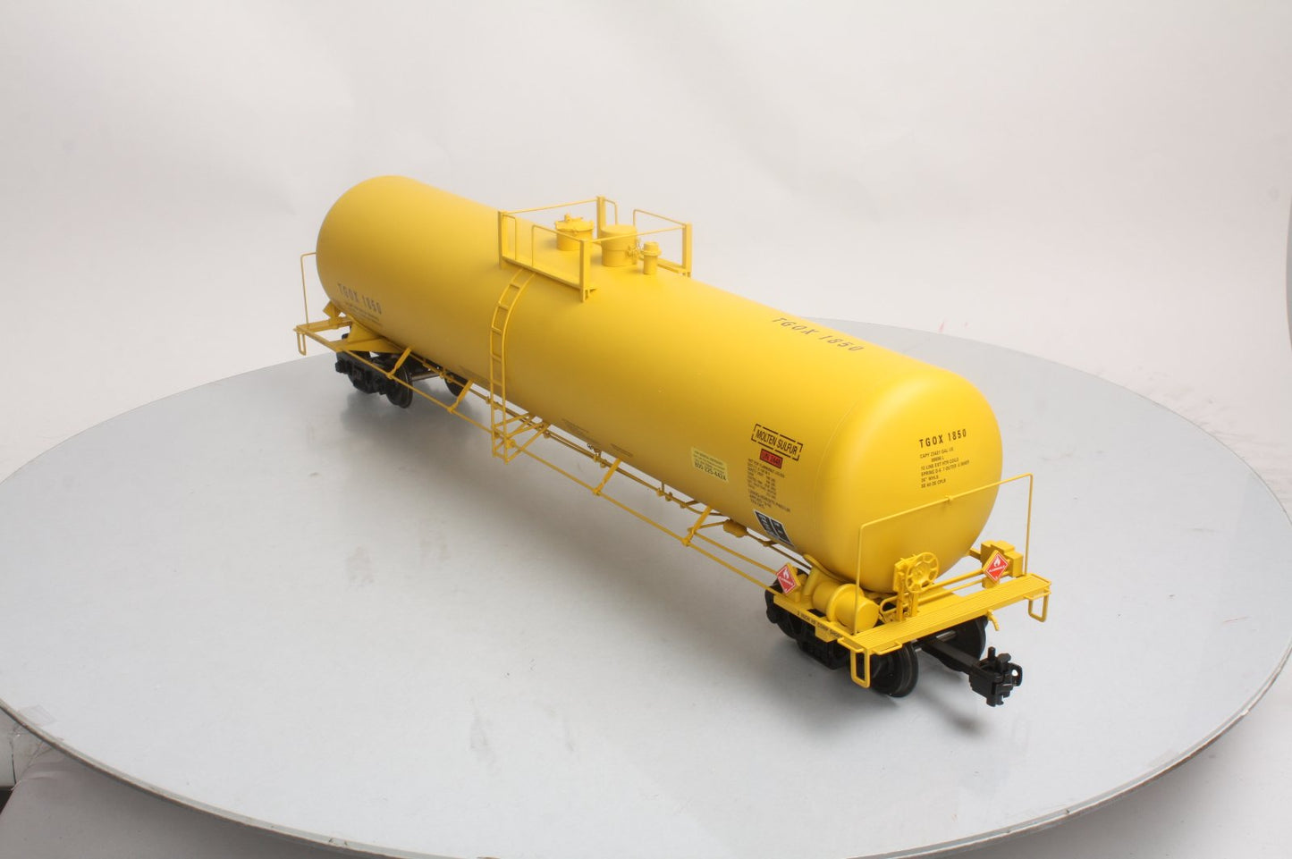 USA Trains R15169 G U.S. Rail Leasing Modern Tank Car w/Extruded Aluminum #1845