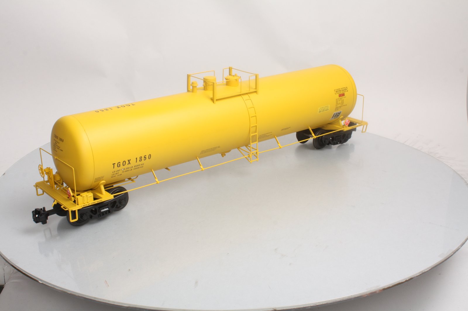 USA Trains R15169 G U.S. Rail Leasing Modern Tank Car w/Extruded Aluminum #1845