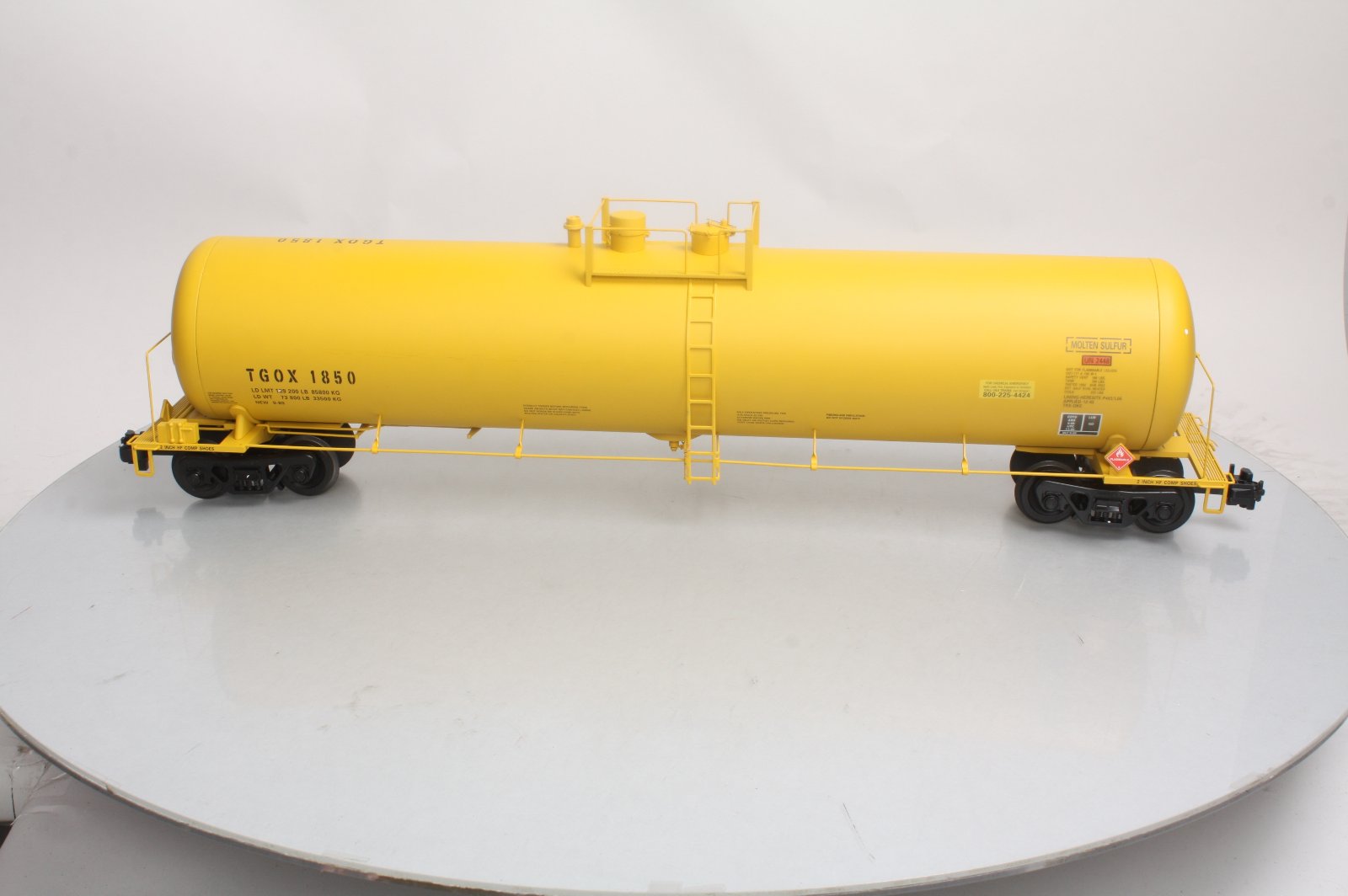 USA Trains R15169 G U.S. Rail Leasing Modern Tank Car w/Extruded Aluminum #1845