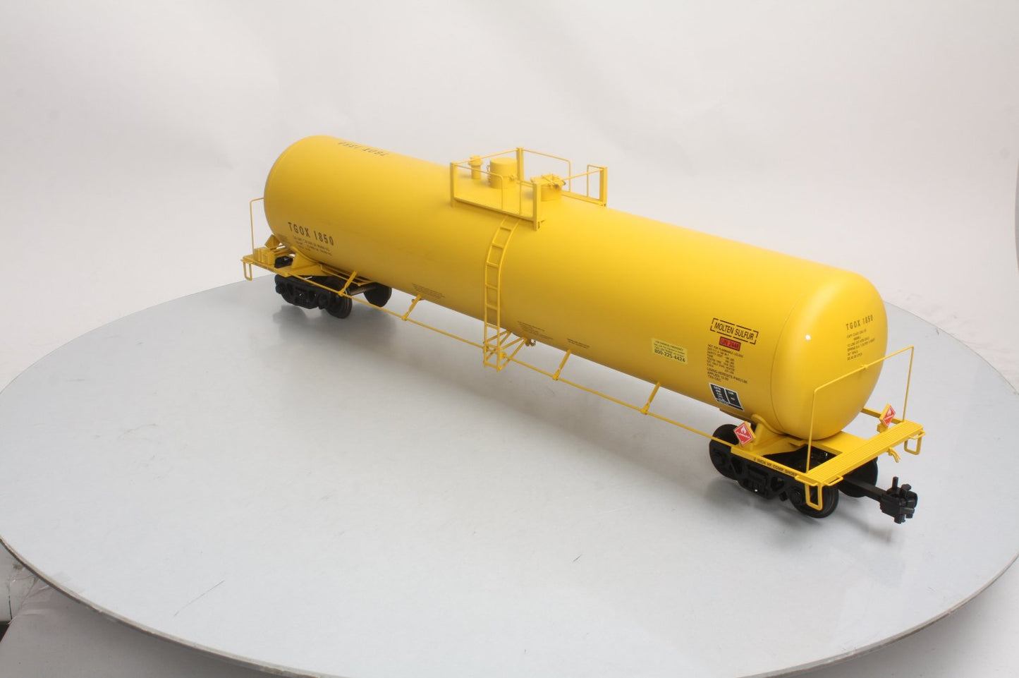 USA Trains R15169 G U.S. Rail Leasing Modern Tank Car w/Extruded Aluminum #1845