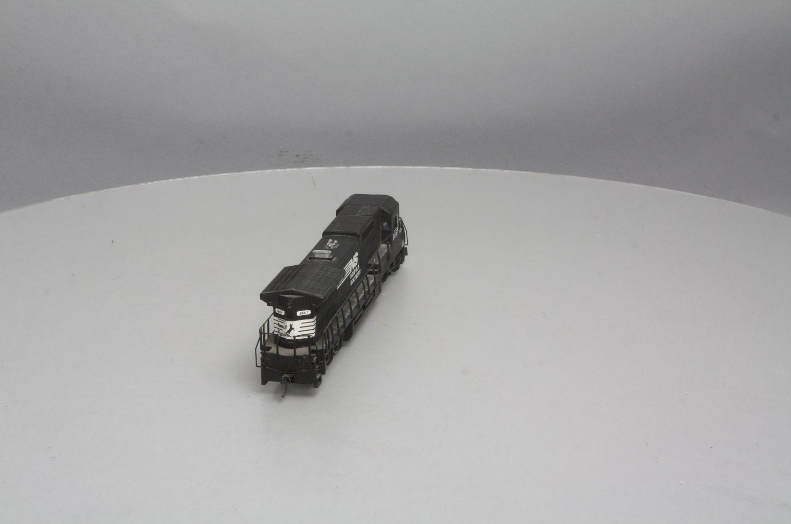 Bachmann 85005 HO Norfolk Southern Dash 8-40C Diesel Locomotive #8667
