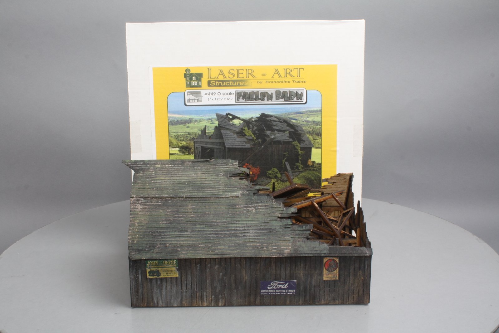 Branchline Trains 449 O Fallen Barn Laser-Art Kit