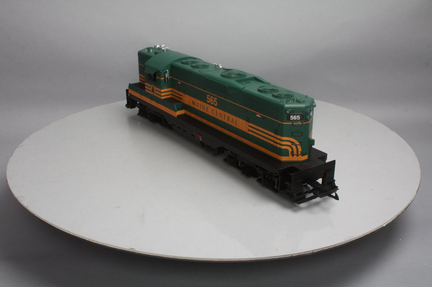 USA Trains 22130 G Maine Central GP-9 Powered Diesel Locomotive #565