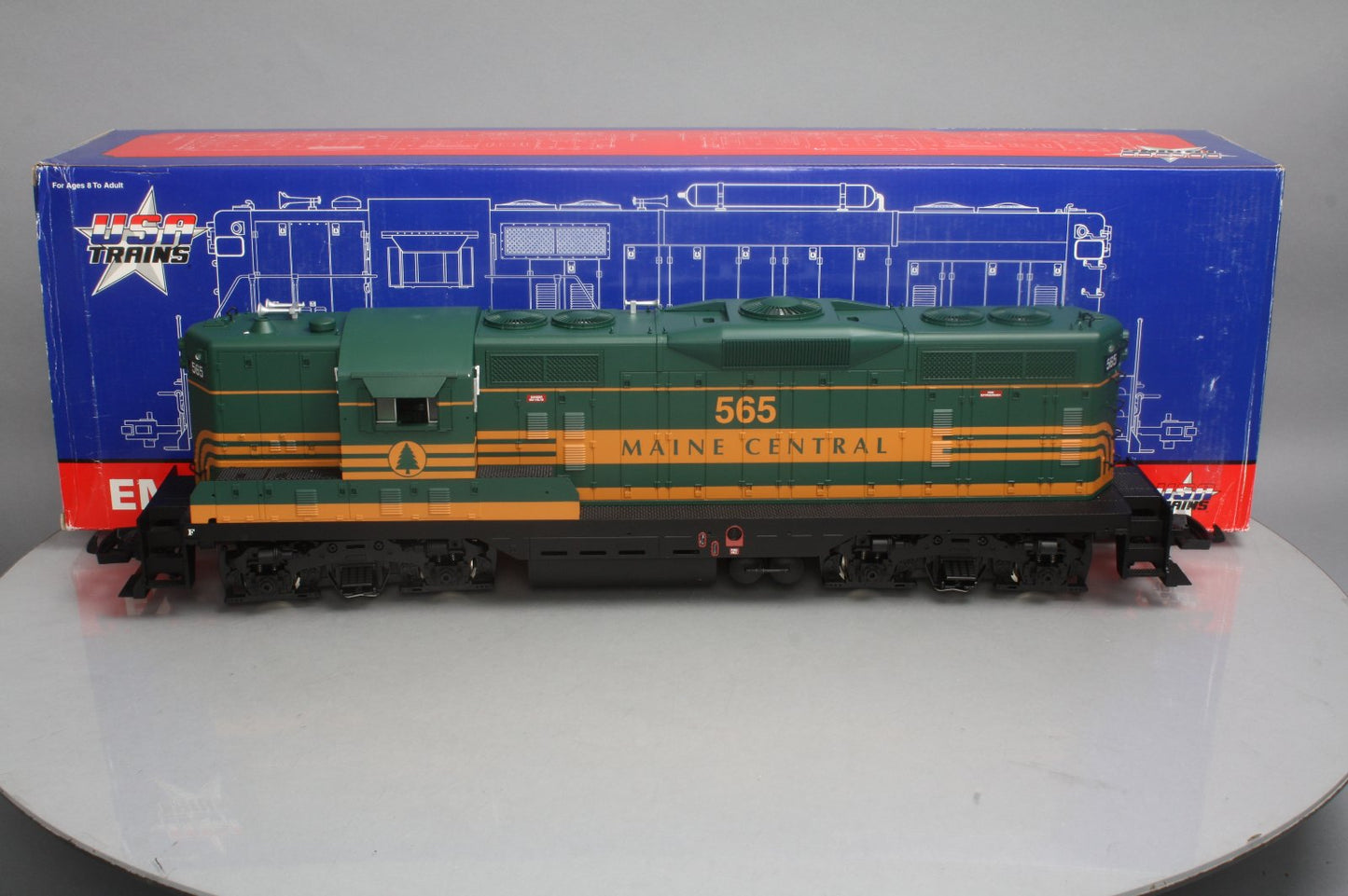 USA Trains 22130 G Maine Central GP-9 Powered Diesel Locomotive #565