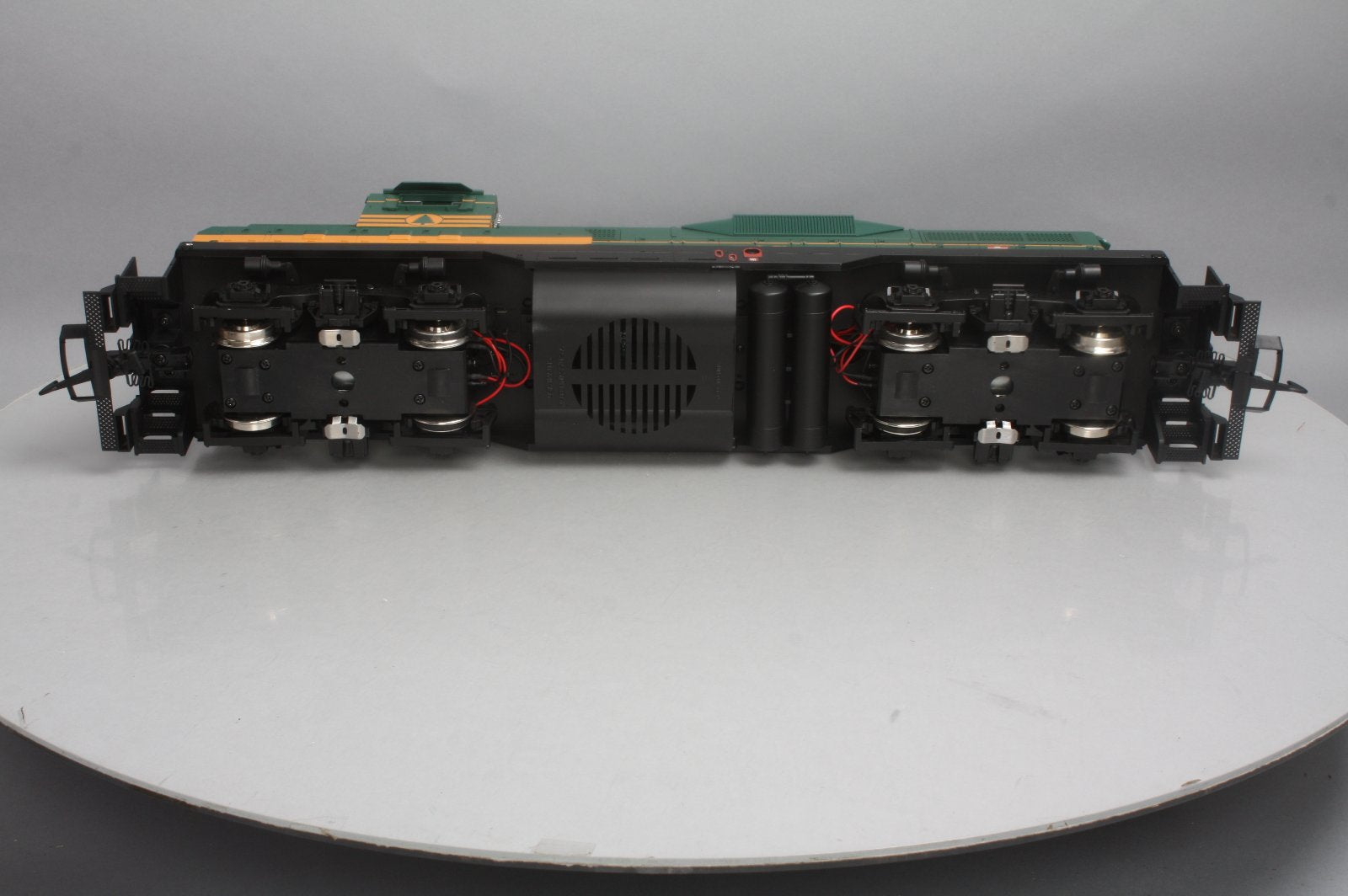 USA Trains 22130 G Maine Central GP-9 Powered Diesel Locomotive #565
