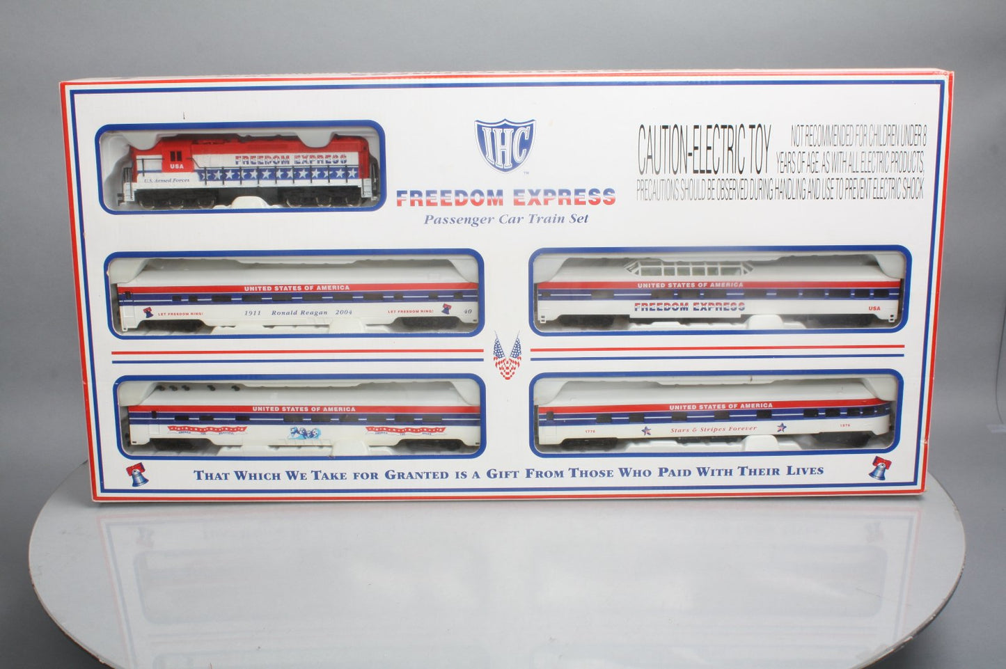 IHC 329 Freedom Express HO Gauge Diesel Passenger Train Set