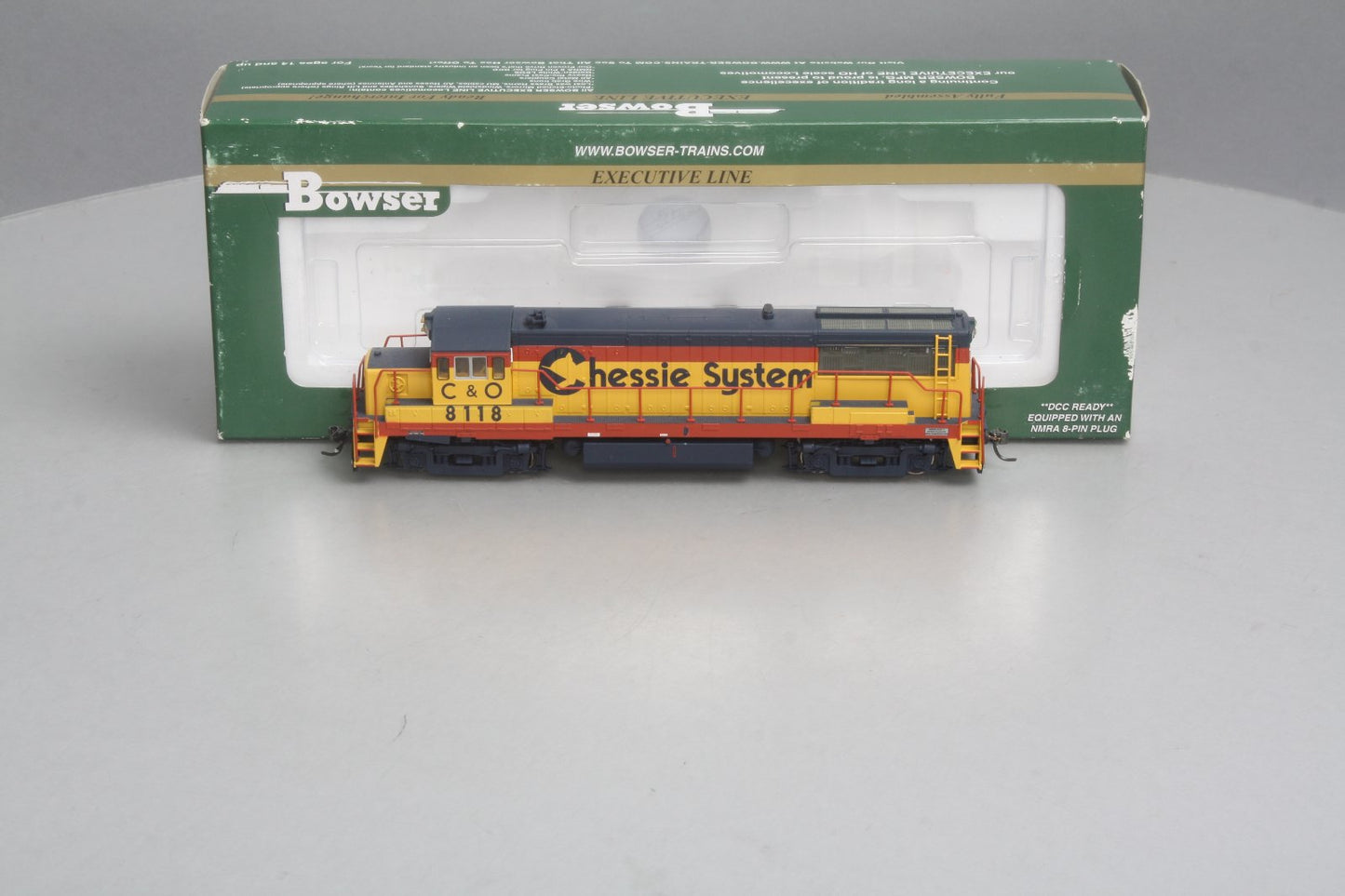 Bowser 23385 HO Chessie System C&O GE U25B Diesel Locomotive #8127