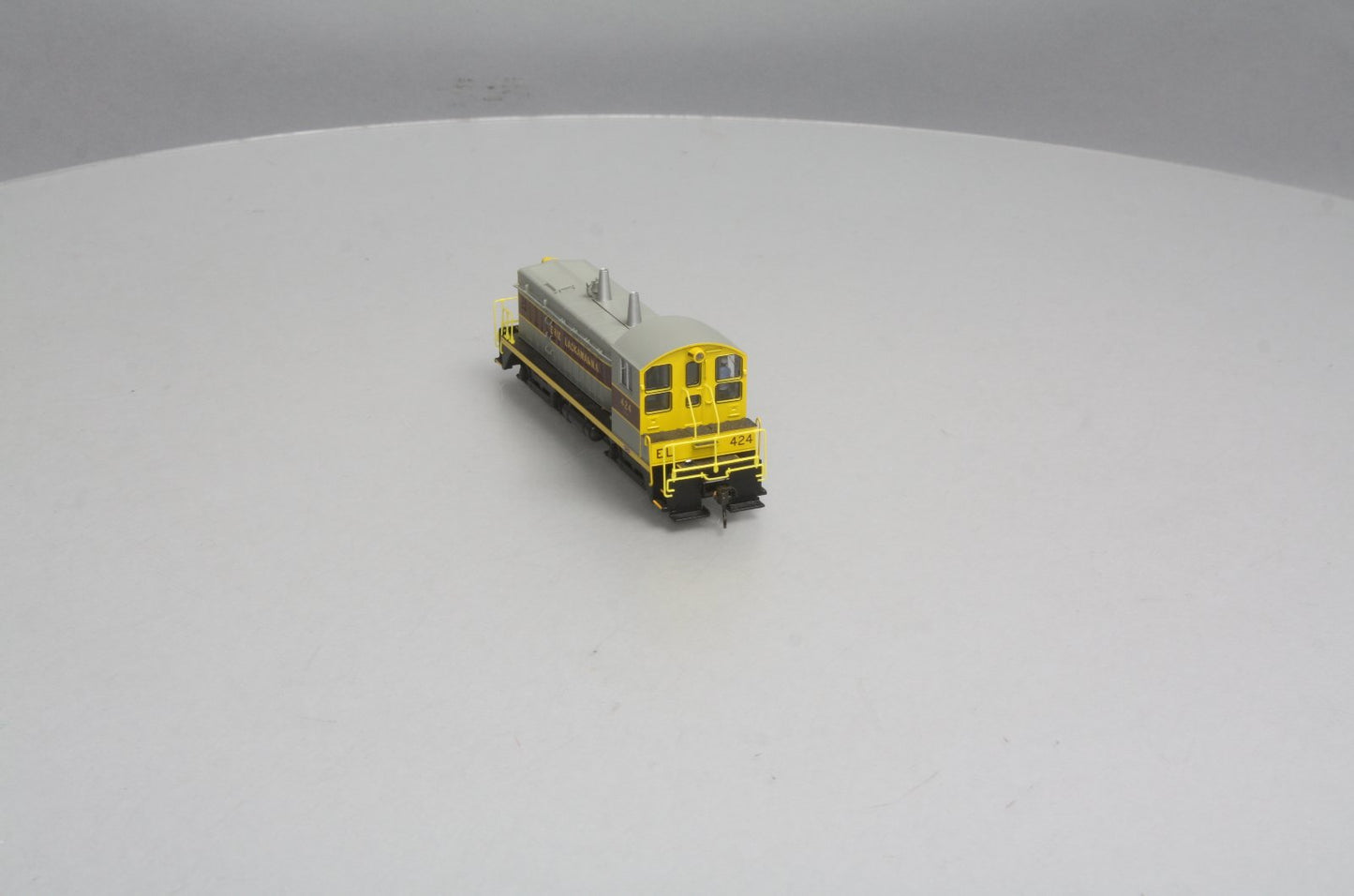 Broadway Limited 2120 HO Erie Lackawanna EMD NW2 Paragon2™ #424