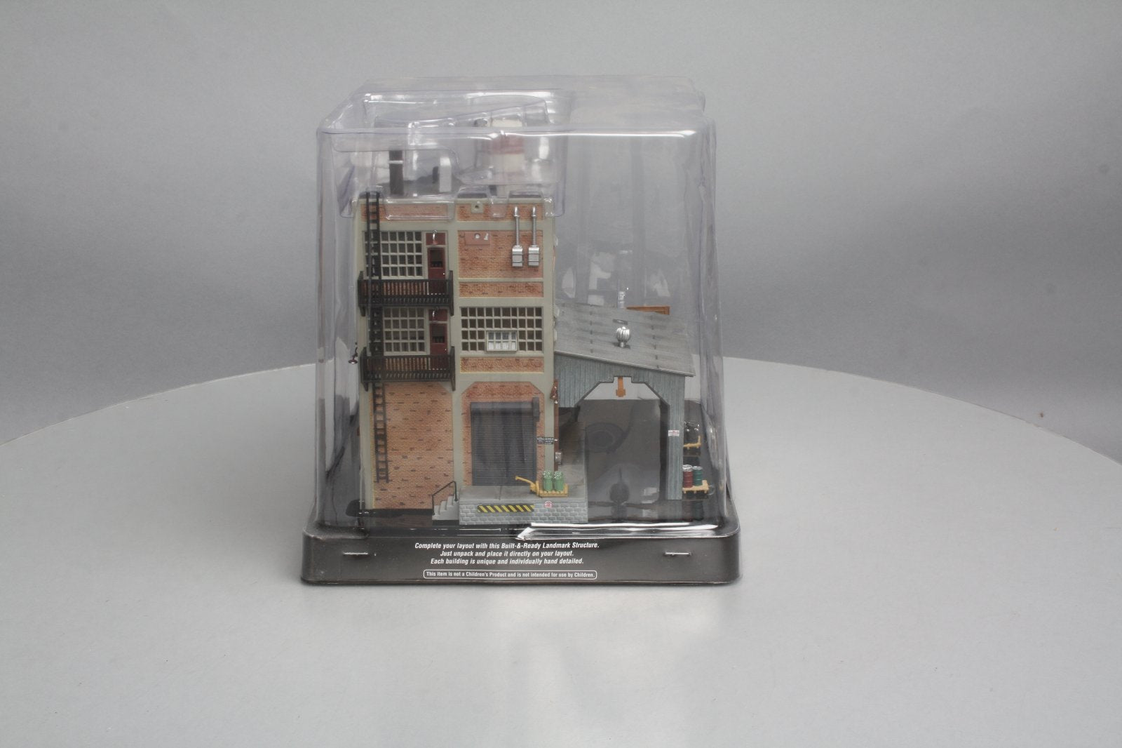 Woodland Scenics BR5037 HO Built-&-Ready Meg A. Watts Transformers Building