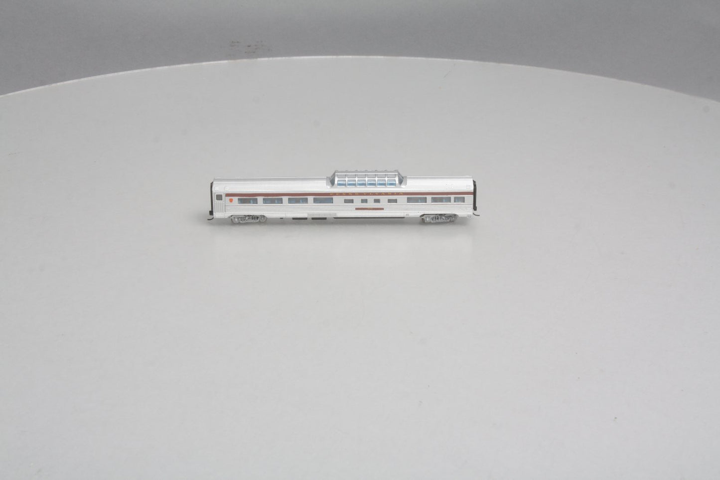 Con-Cor 41353 N Pennsylvania RR Budd 85' Corrugated-Side Mid-Train Dome Car