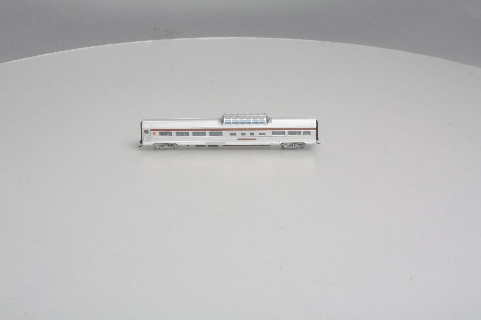 Con-Cor 41353 N Pennsylvania RR Budd 85' Corrugated-Side Mid-Train Dome Car
