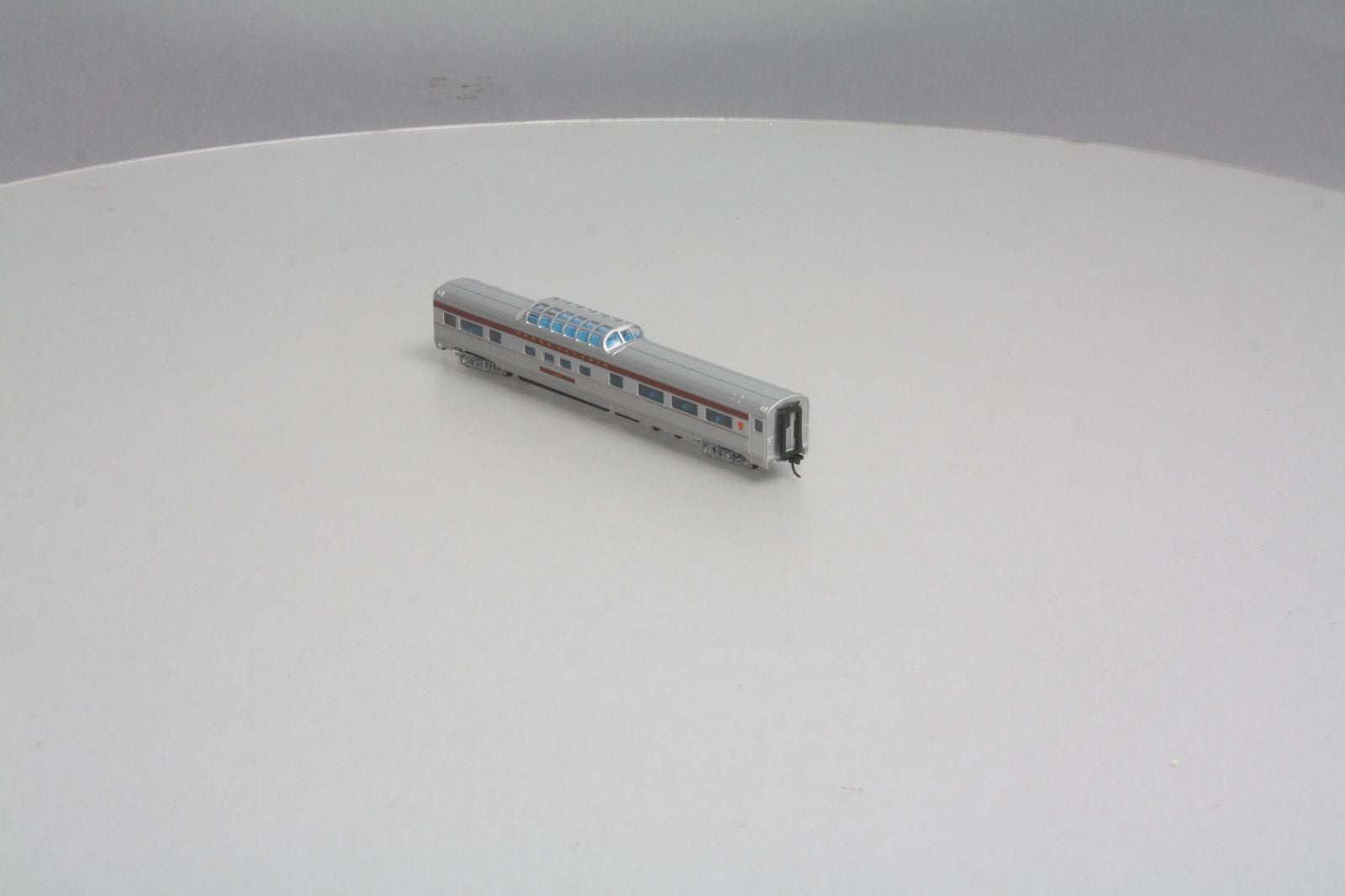 Con-Cor 41353 N Pennsylvania RR Budd 85' Corrugated-Side Mid-Train Dome Car