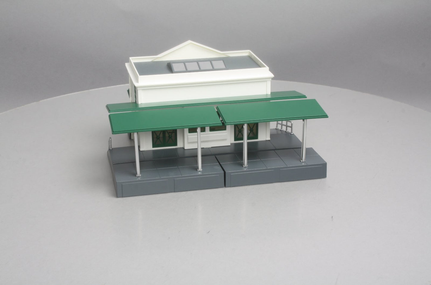 Bachmann 45318 O Plasticville Built-Up Union Station Building