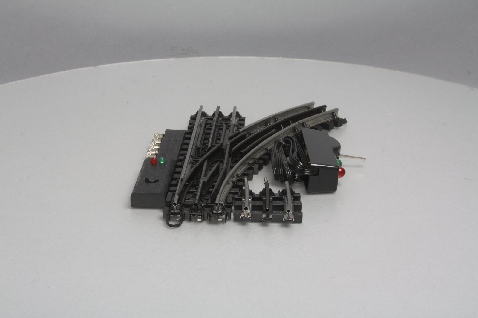 O-Line 604 O O31 SnapTrack Right Hand Remote Switch Turnout