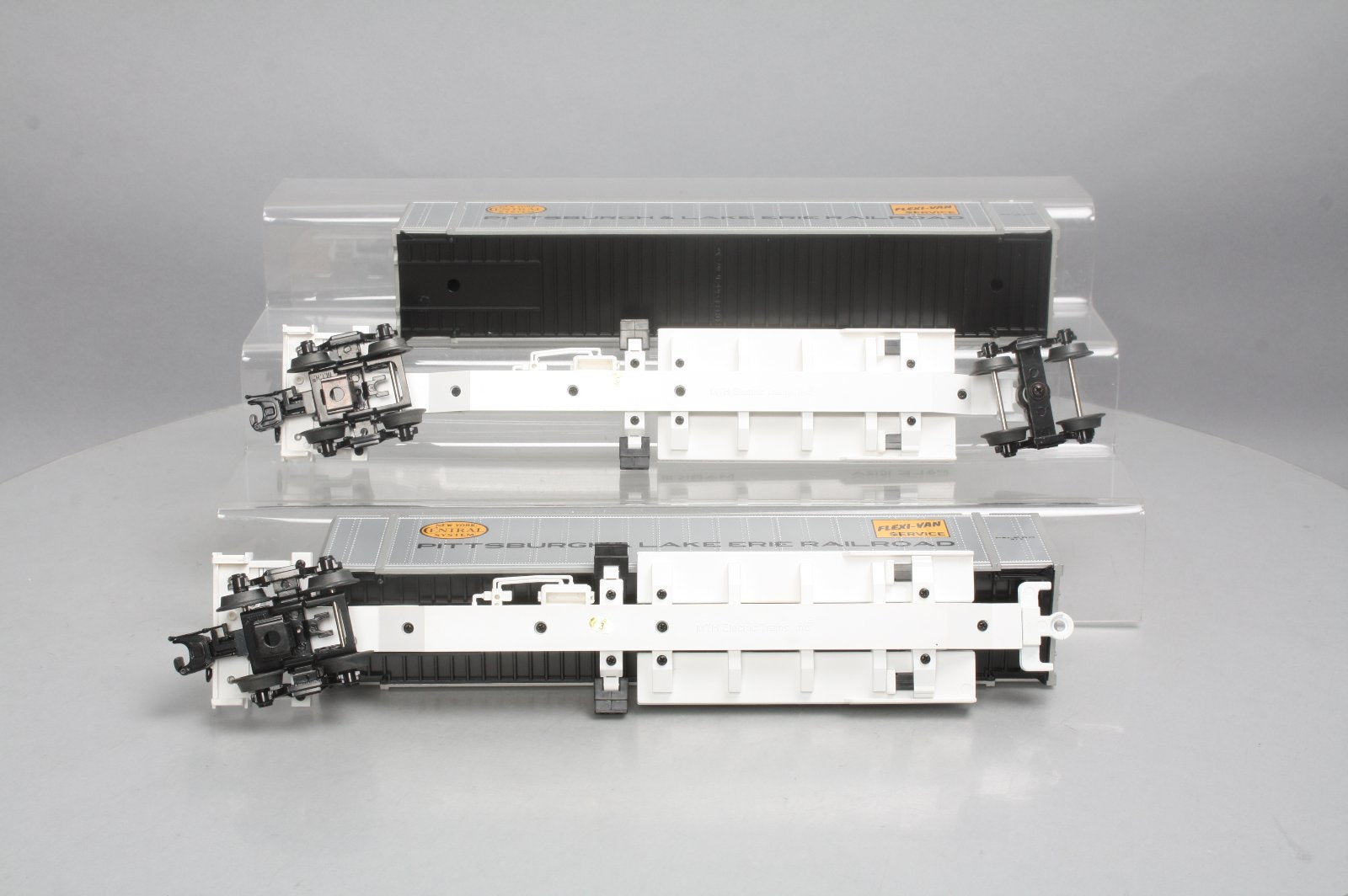 MTH 20-95091 O Pittsburgh & Lake Erie Spine Car Set w/2 48' Container (Set of 2)